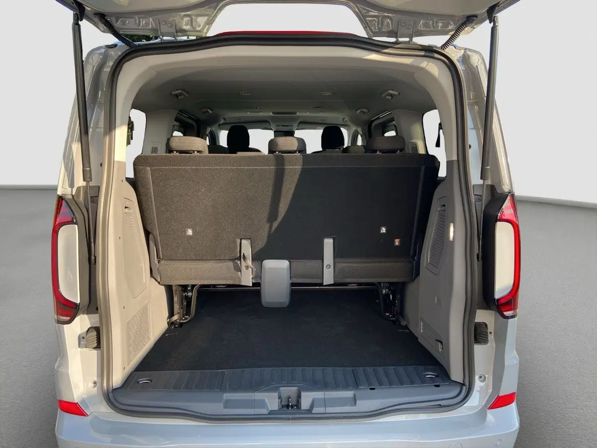 Volkswagen Veicoli Commerciali Caravelle nuova a Mantova (10)