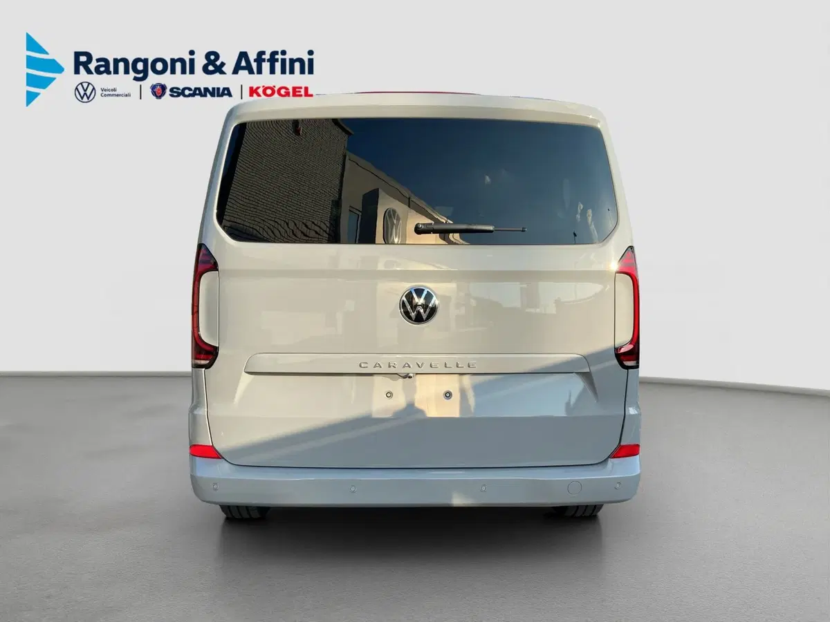 Volkswagen Veicoli Commerciali Caravelle nuova a Mantova (4)