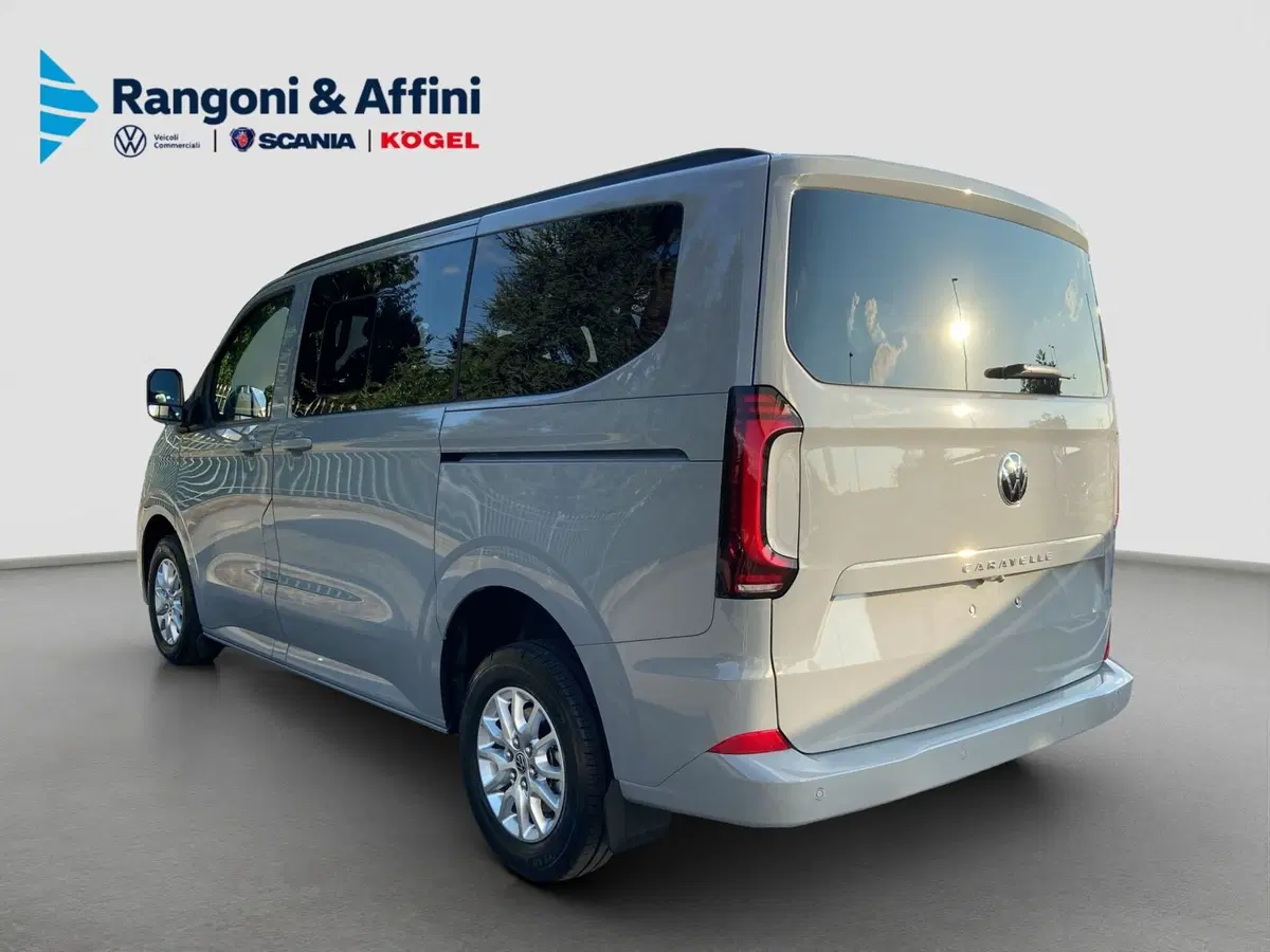 Volkswagen Veicoli Commerciali Caravelle nuova a Mantova (5)