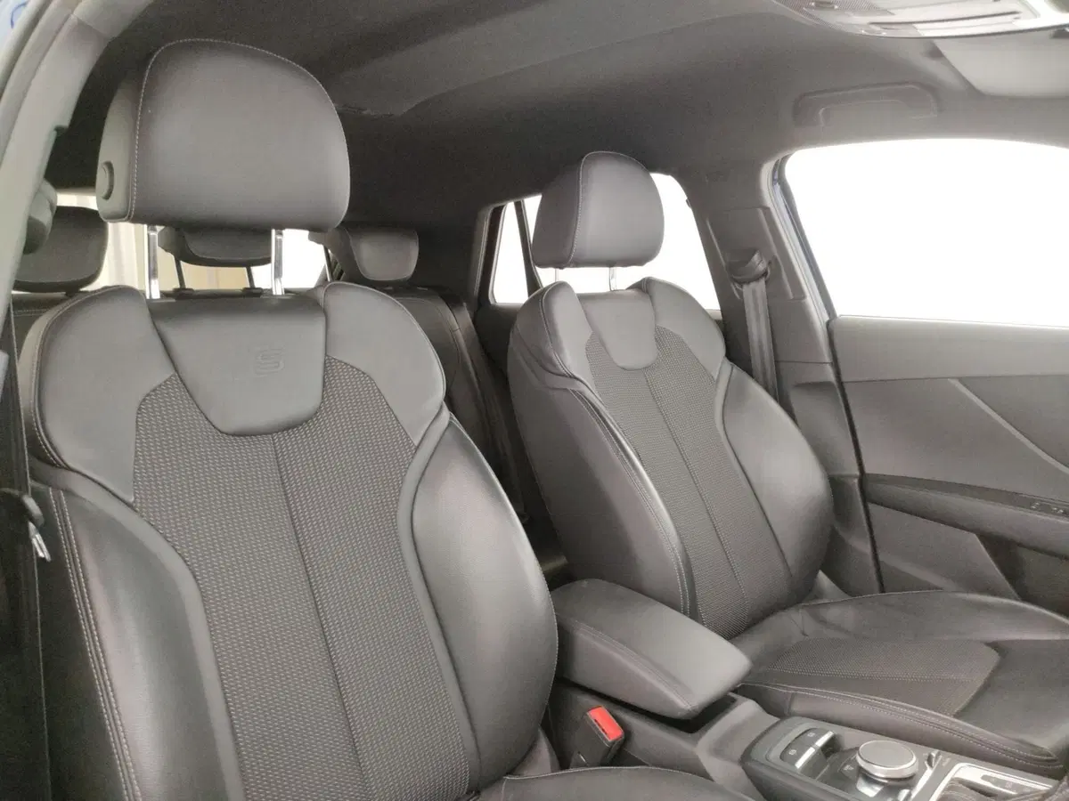 Audi Q2 usata a Napoli (8)