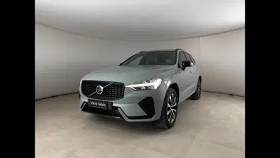 Volvo XC60 2.0 t6 phev Plus Dark awd auto del 2025 usata a Palermo