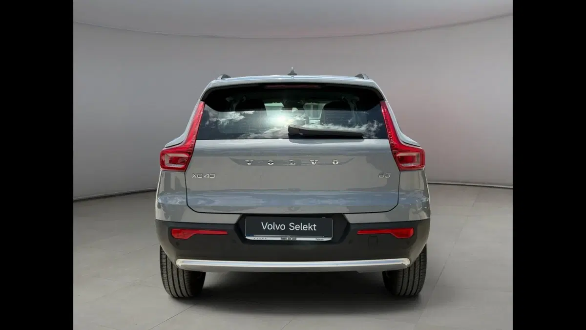 Volvo XC40 usata a Palermo (3)