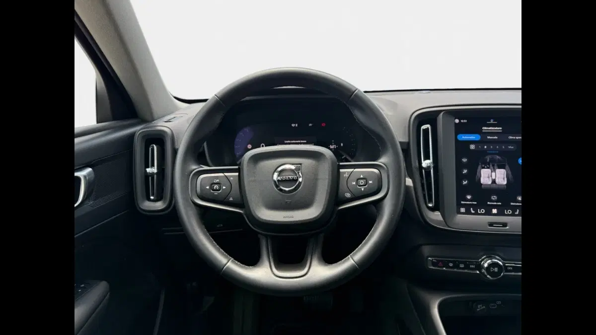 Volvo XC40 usata a Palermo (8)