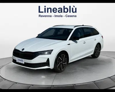 Skoda Octavia Station Wagon 1.5 tsi mhev Sportline 150cv dsg nuova a Ravenna