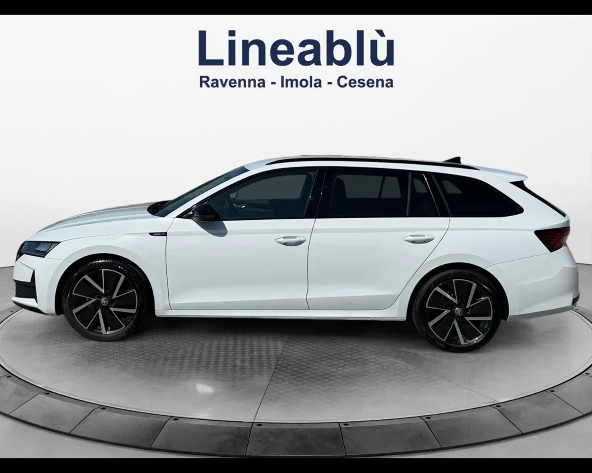 Skoda Octavia Station Wagon nuova a Ravenna (2)