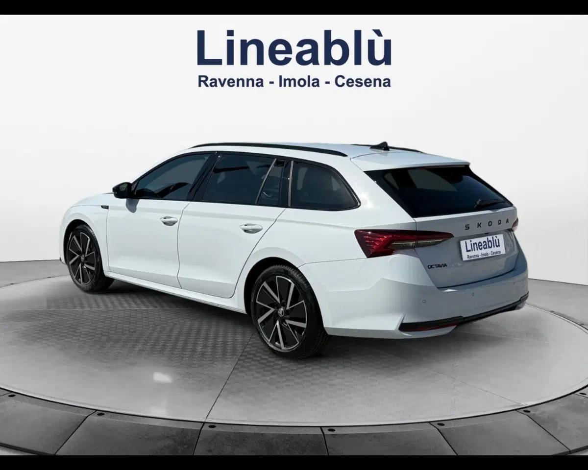 Skoda Octavia Station Wagon nuova a Ravenna (3)