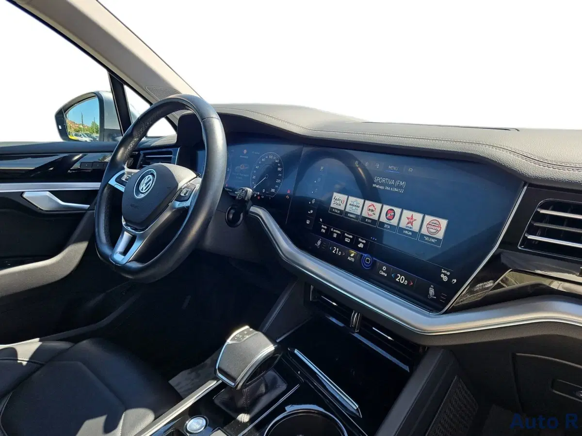 Volkswagen Touareg usata a Potenza (10)