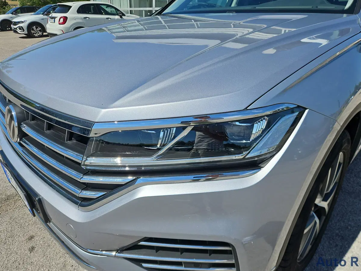 Volkswagen Touareg usata a Potenza (14)