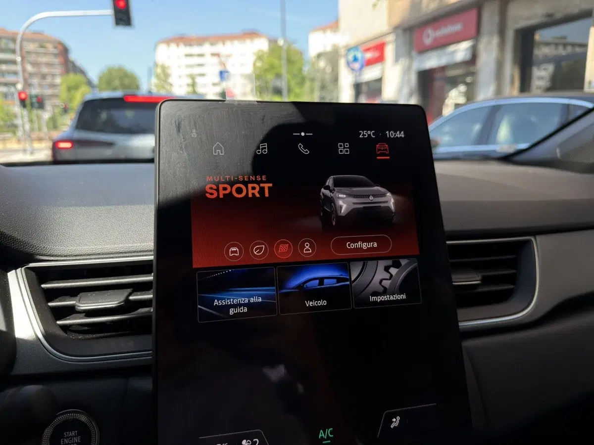 Renault Captur usata a Milano (14)