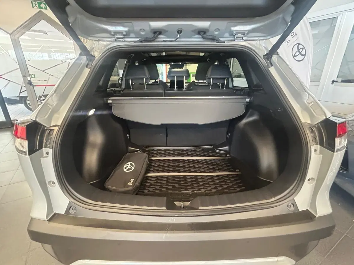 Toyota Corolla Cross Hybrid usata a Bergamo (20)