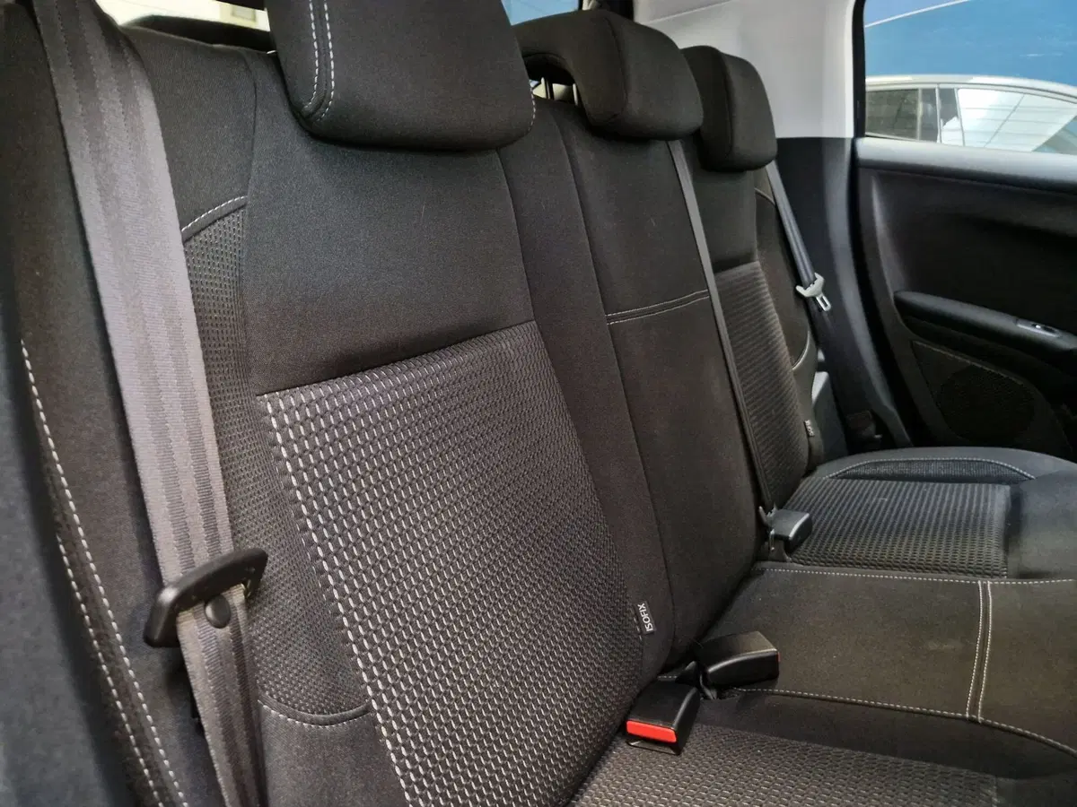 Peugeot 208 usata a Varese (7)