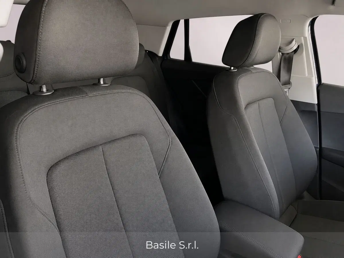 Audi Q2 usata a Taranto (7)