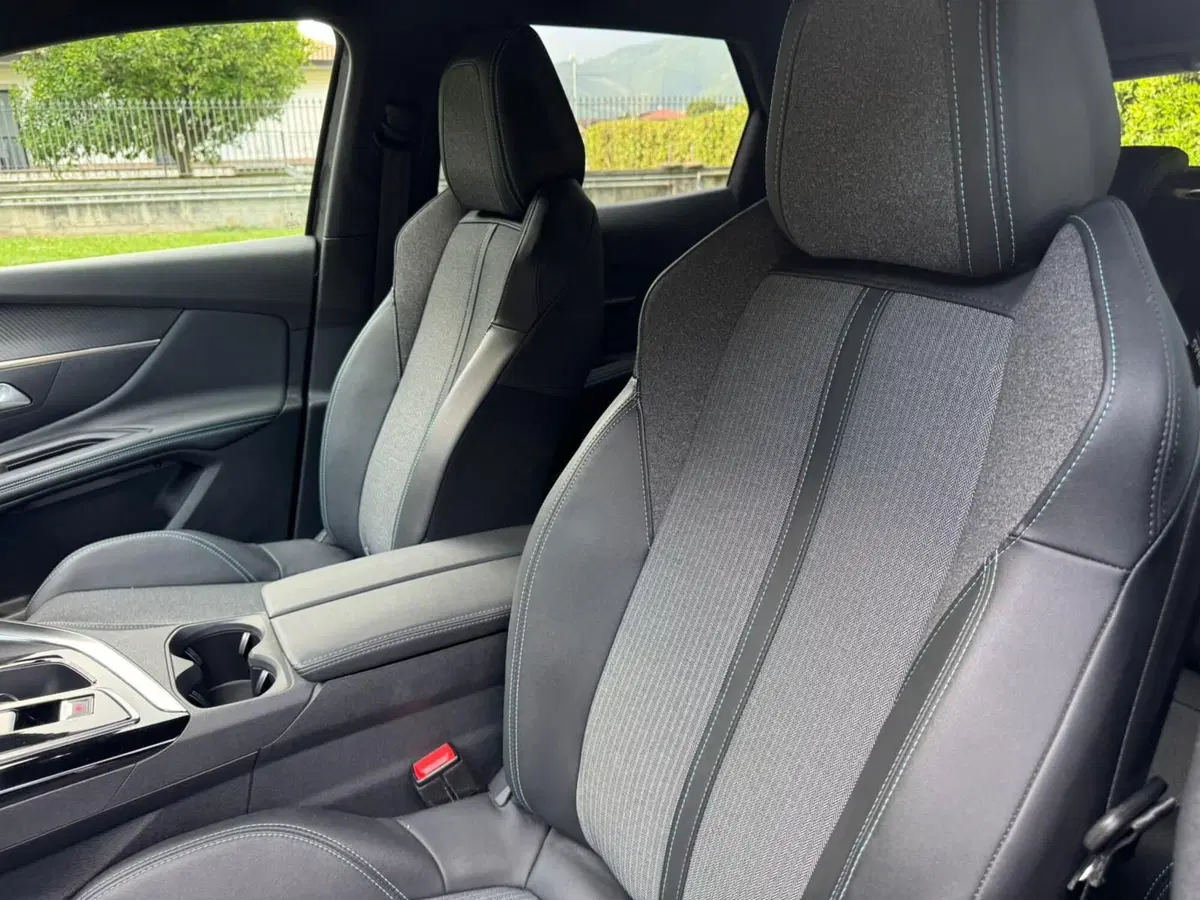 Peugeot 3008 usata a Salerno (6)