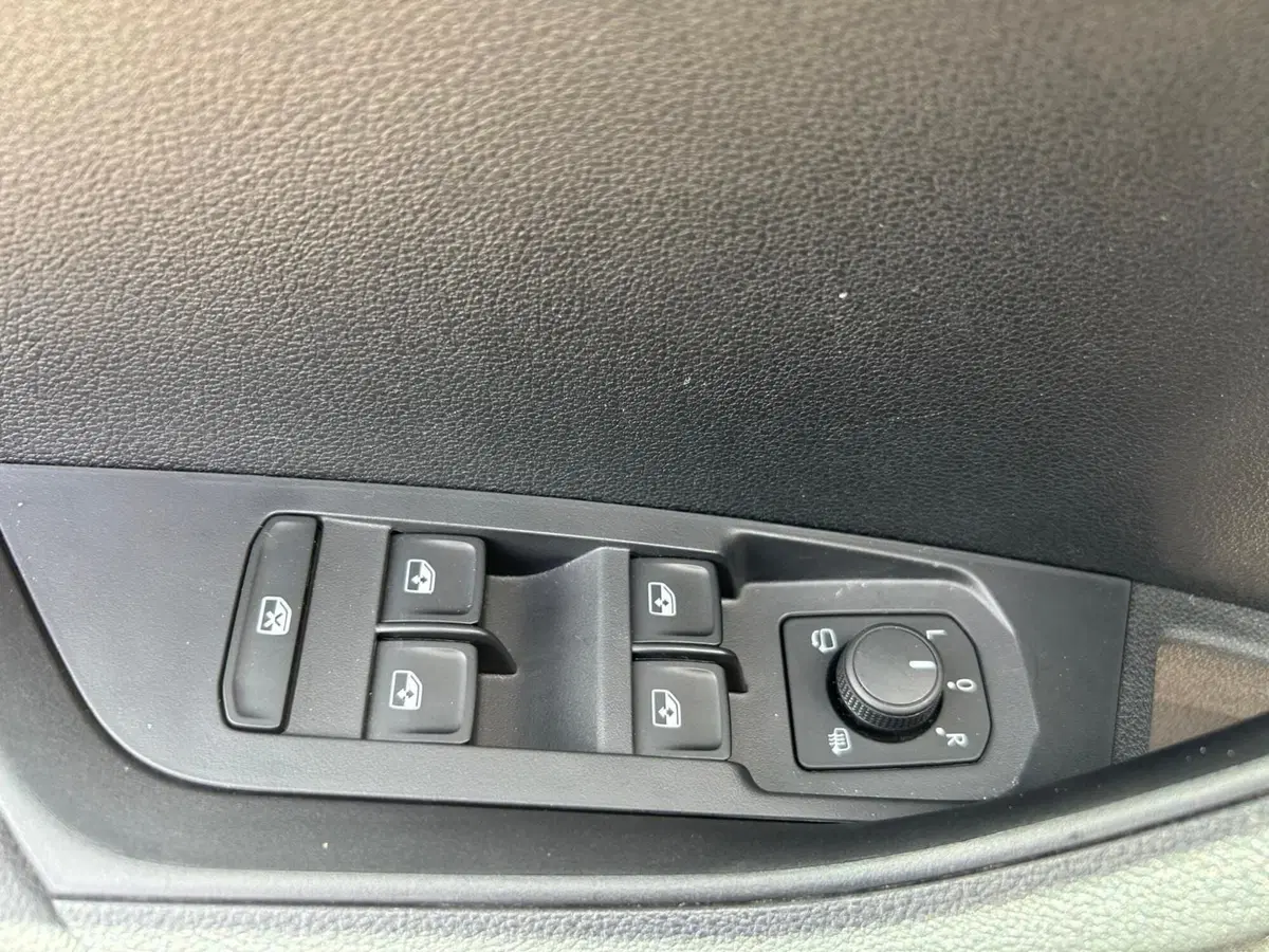 Skoda Karoq usata a Salerno (13)