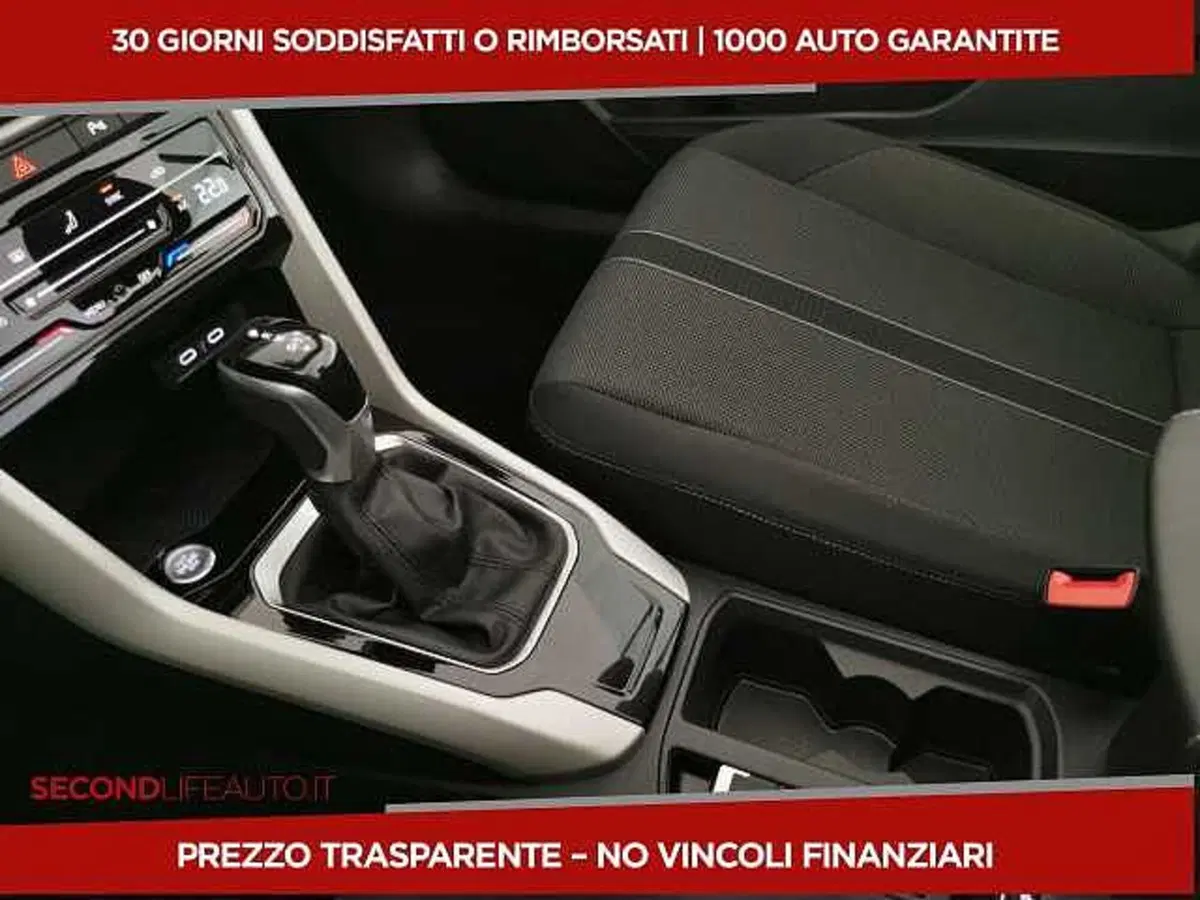 Volkswagen T-Roc Cabrio nuova a Chieti (13)