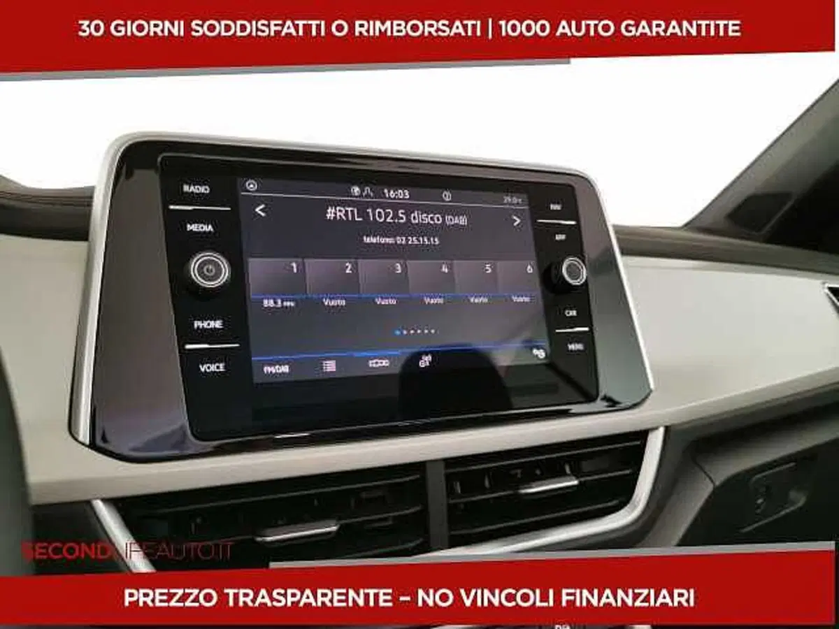 Volkswagen T-Roc Cabrio nuova a Chieti (17)