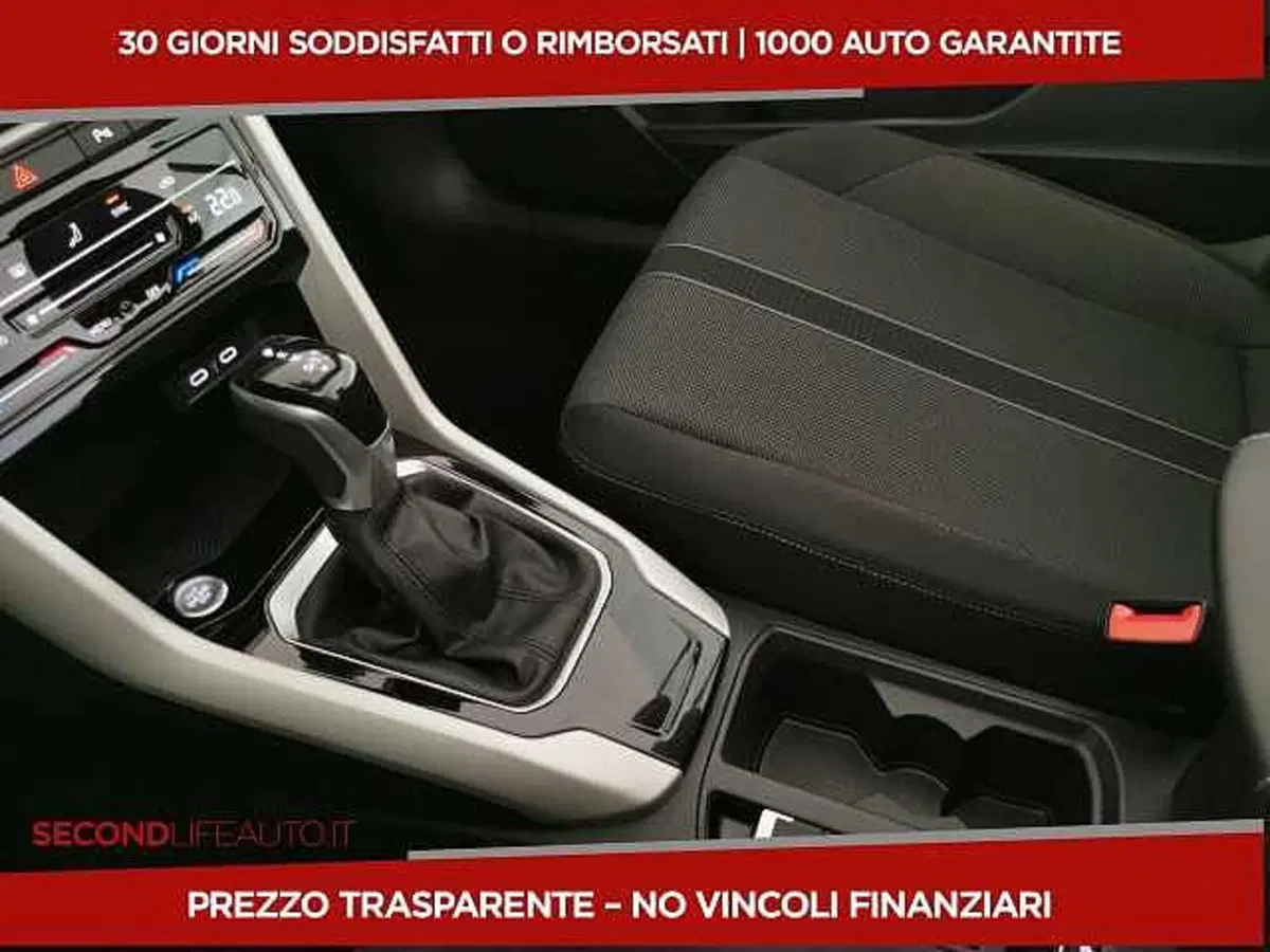 Volkswagen T-Roc Cabrio nuova a Chieti (13)