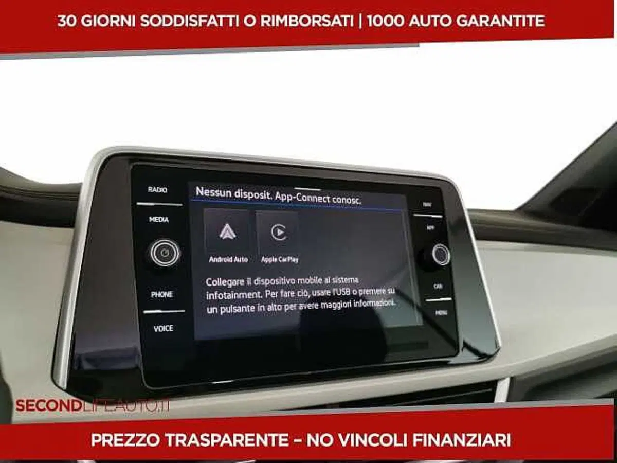 Volkswagen T-Roc Cabrio nuova a Chieti (18)