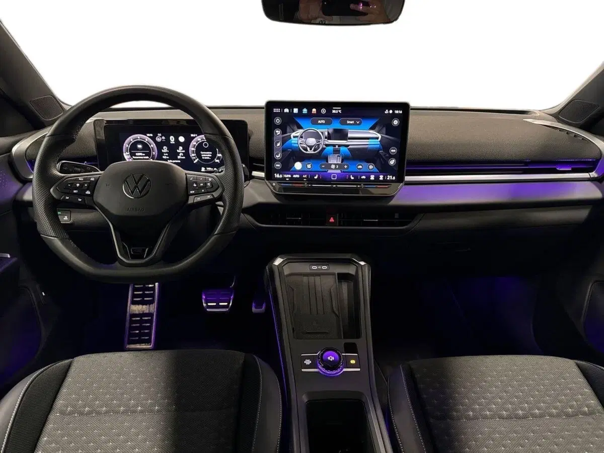 Volkswagen T-Roc usata a Prato (11)