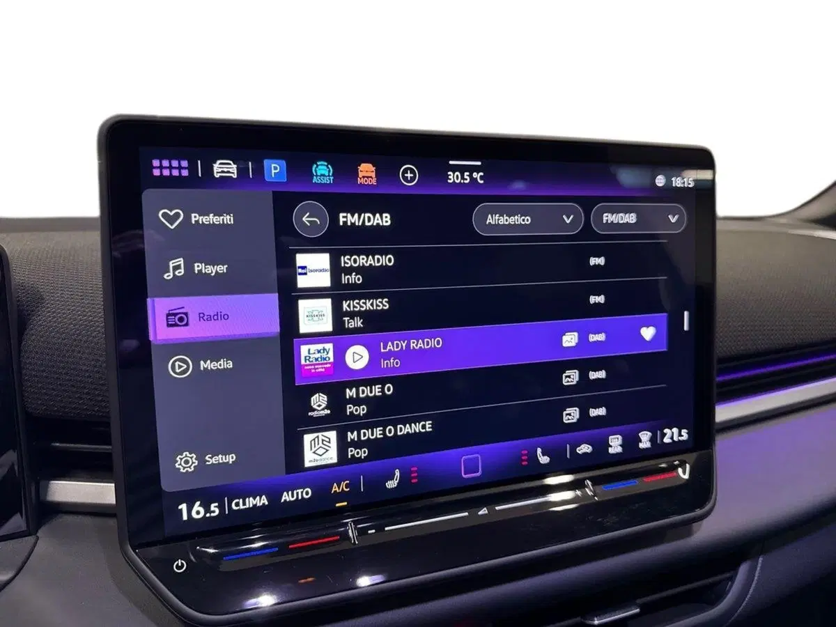 Volkswagen T-Roc usata a Prato (14)