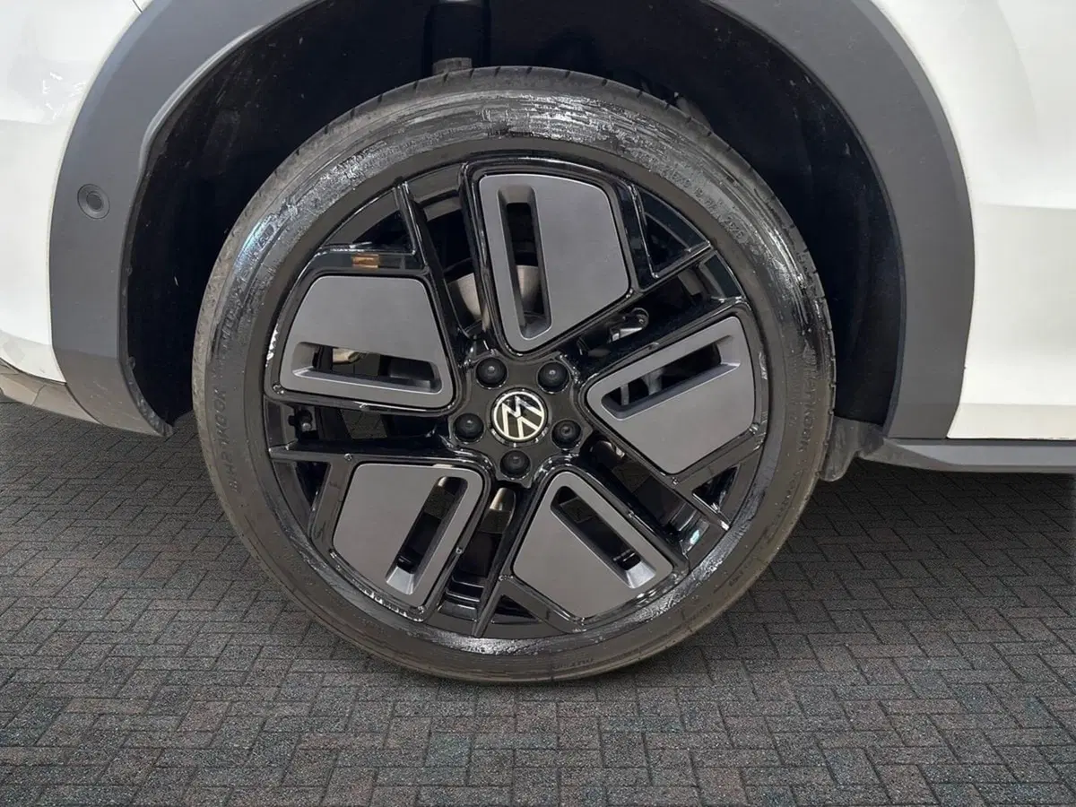 Volkswagen T-Roc usata a Prato (6)