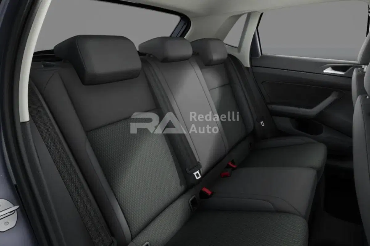 Volkswagen Polo nuova a Lecco (7)