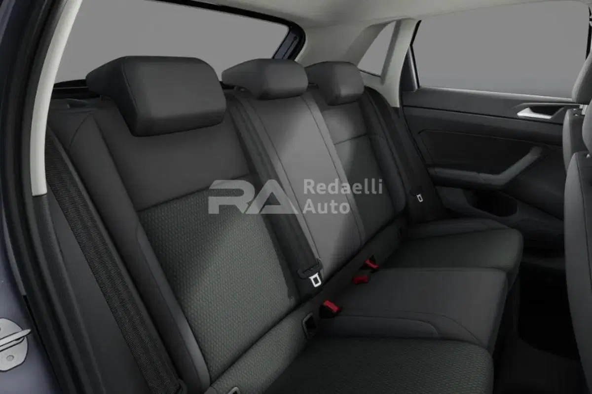 Volkswagen Polo nuova a Lecco (7)