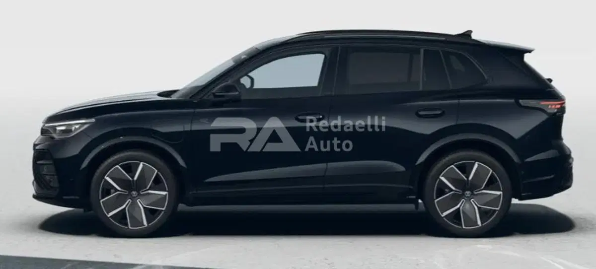 Volkswagen Tiguan nuova a Lecco (2)