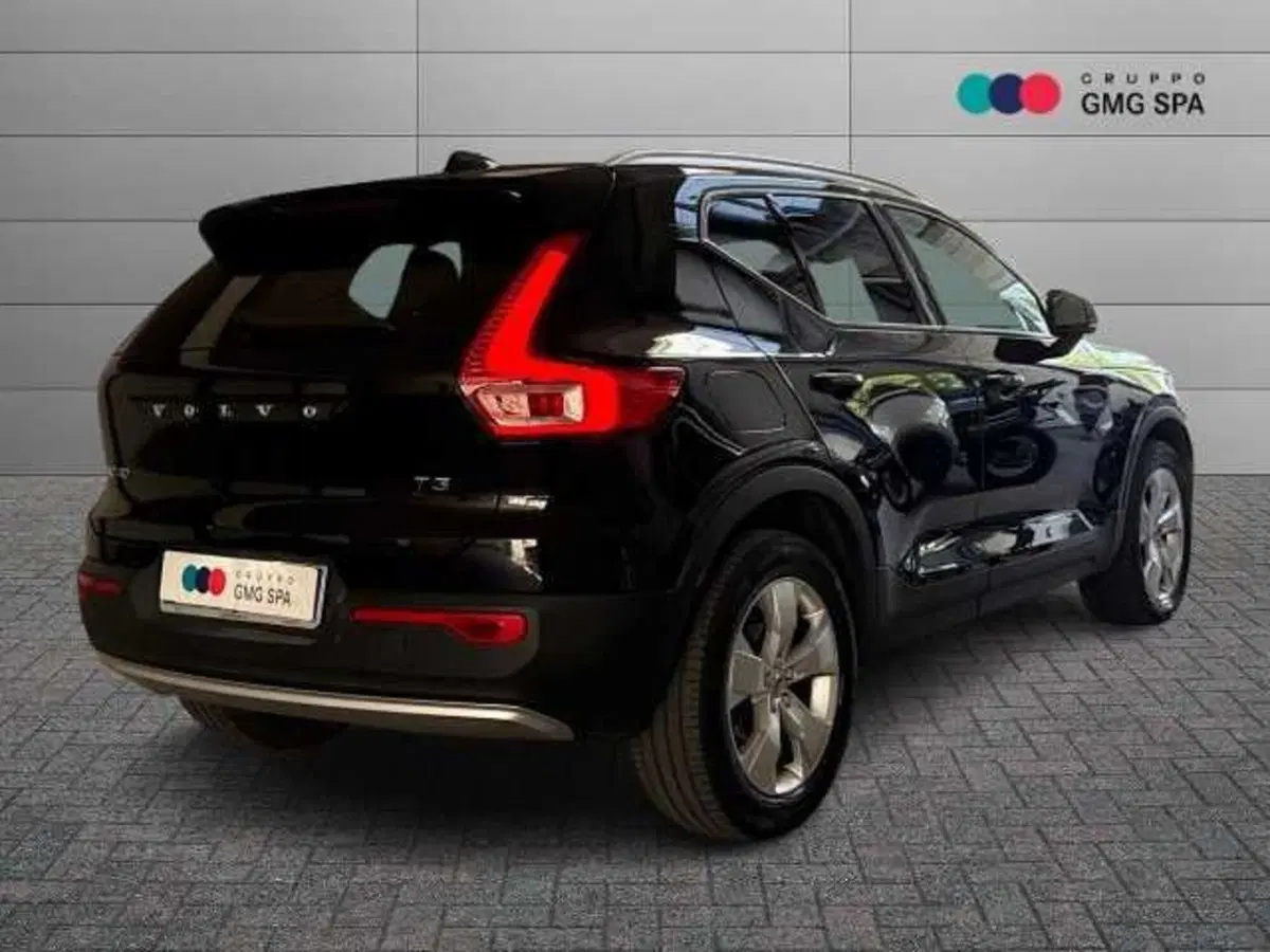 Volvo XC40 usata a Prato (3)