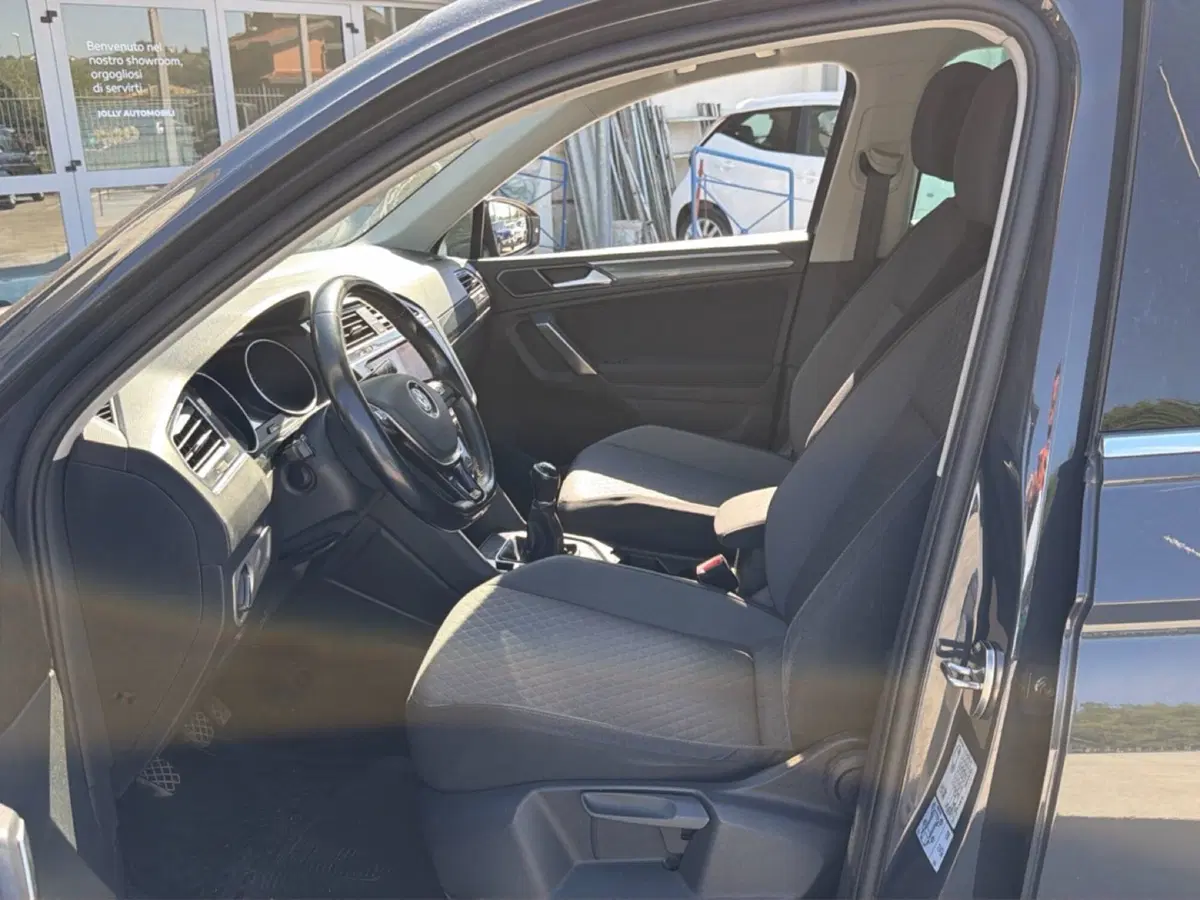 Volkswagen Tiguan nuova a Frosinone (17)