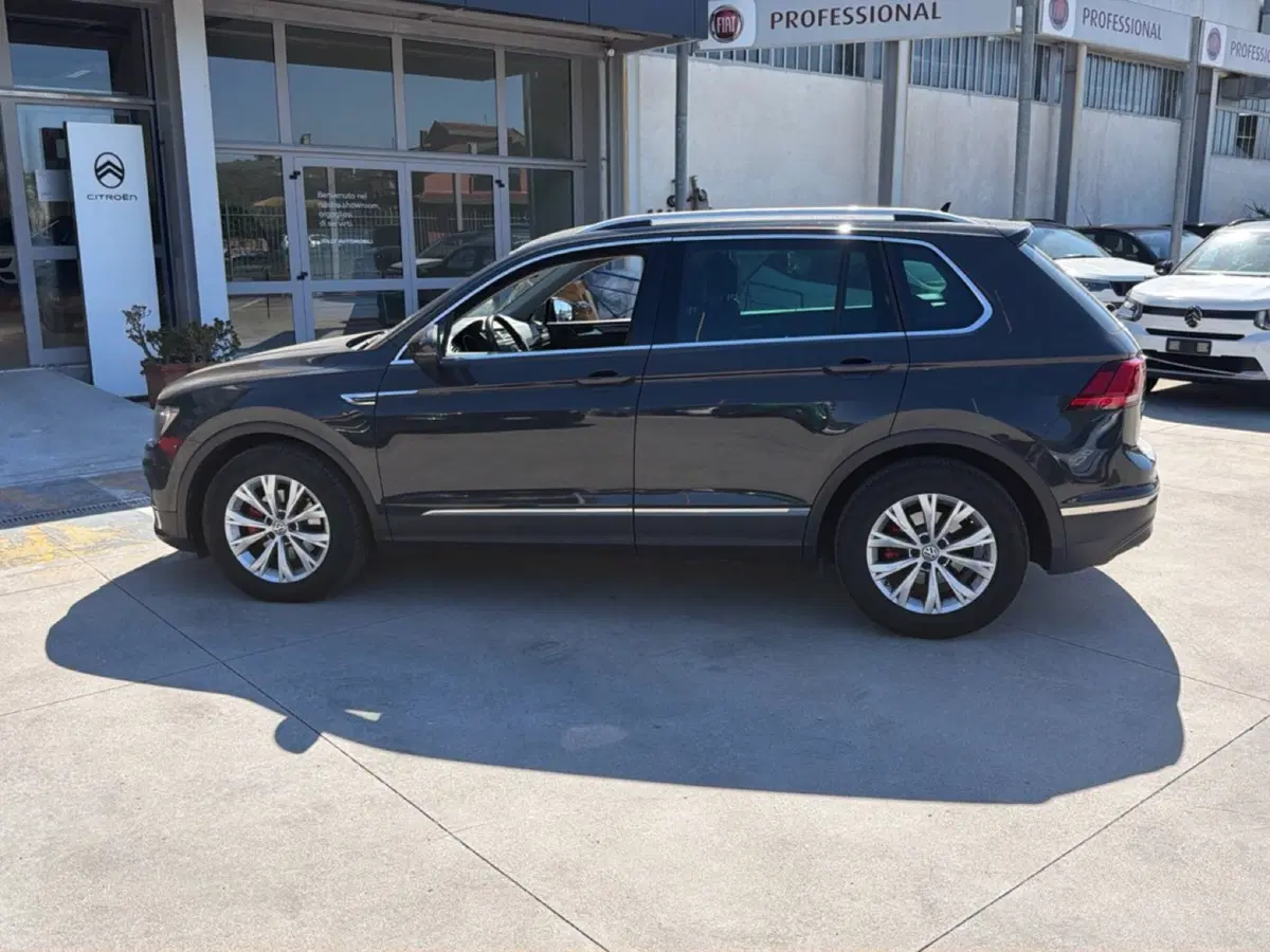 Volkswagen Tiguan nuova a Frosinone (7)