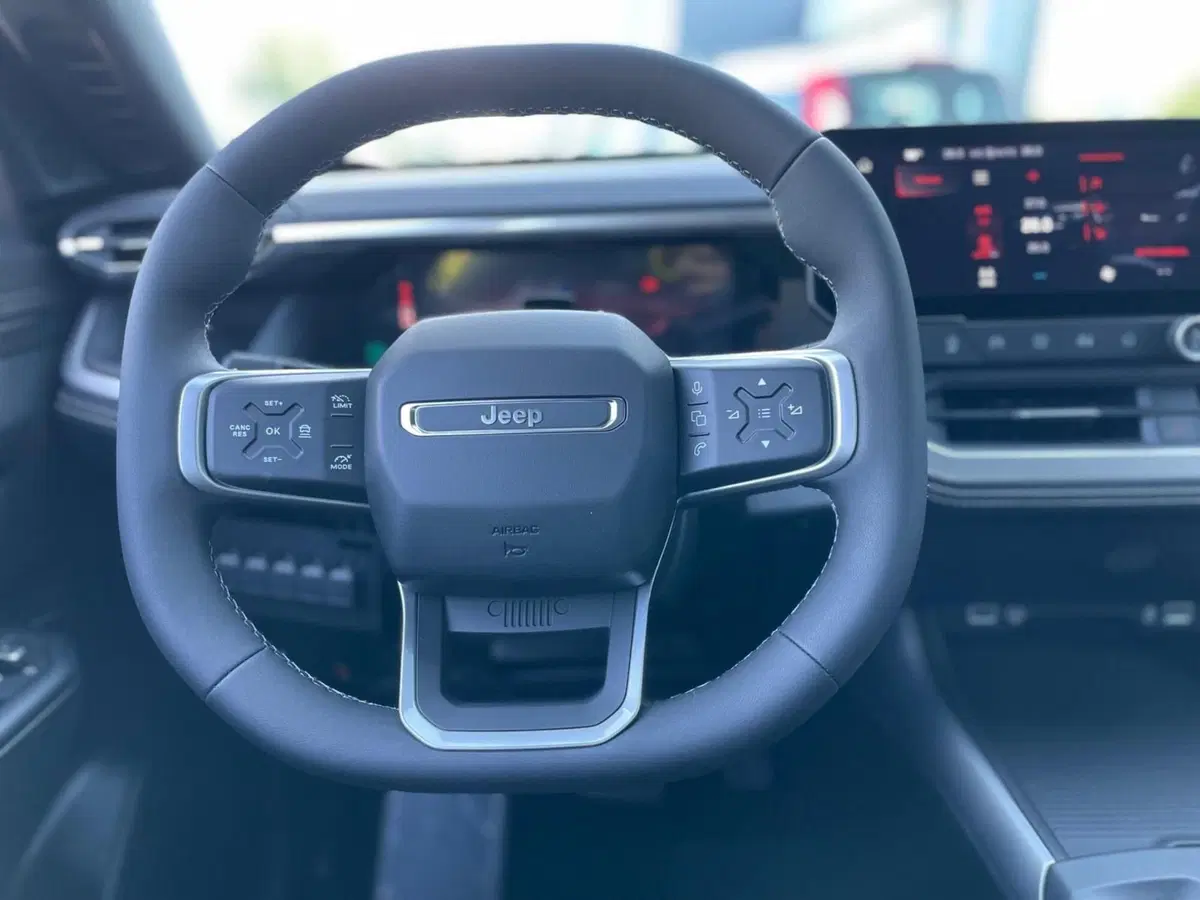 Jeep Compass nuova a Ancona (12)