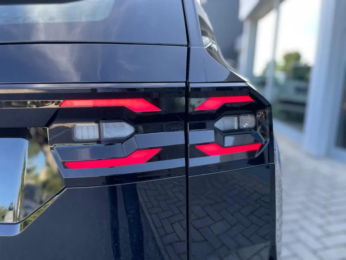 Jeep Compass nuova a Ancona (9)
