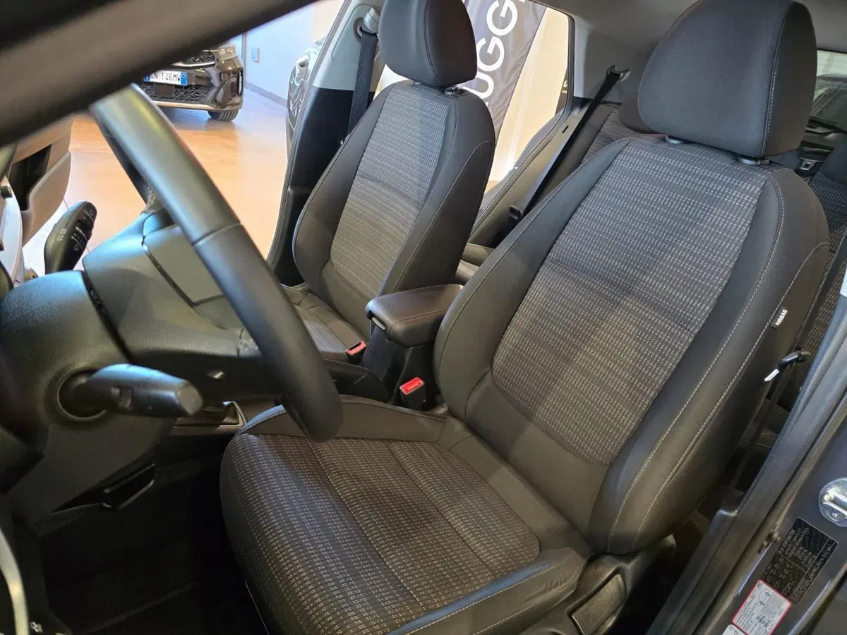 Kia Stonic usata a Rimini (10)