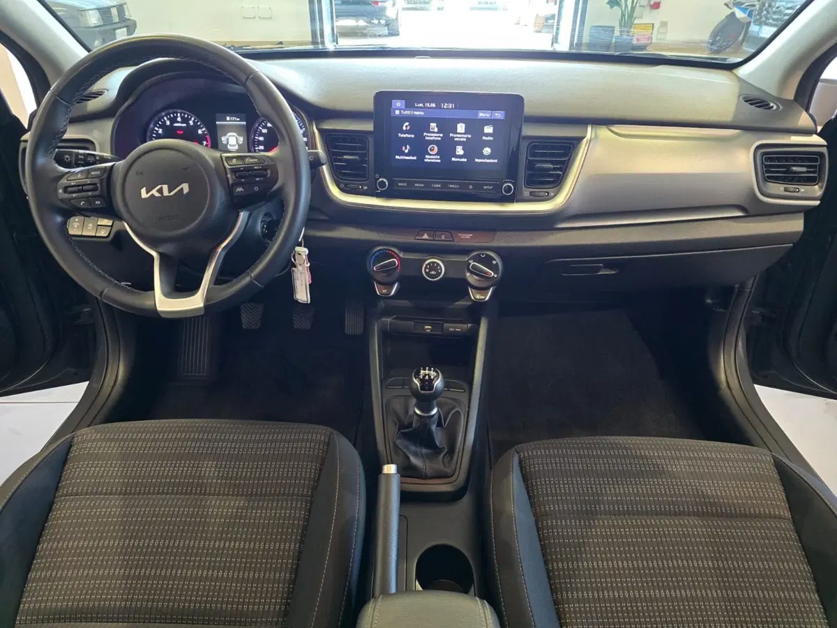 Kia Stonic usata a Rimini (8)