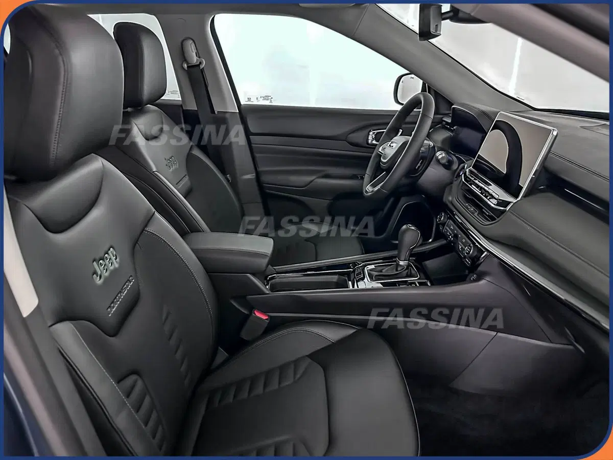 Jeep Compass nuova a Milano (14)