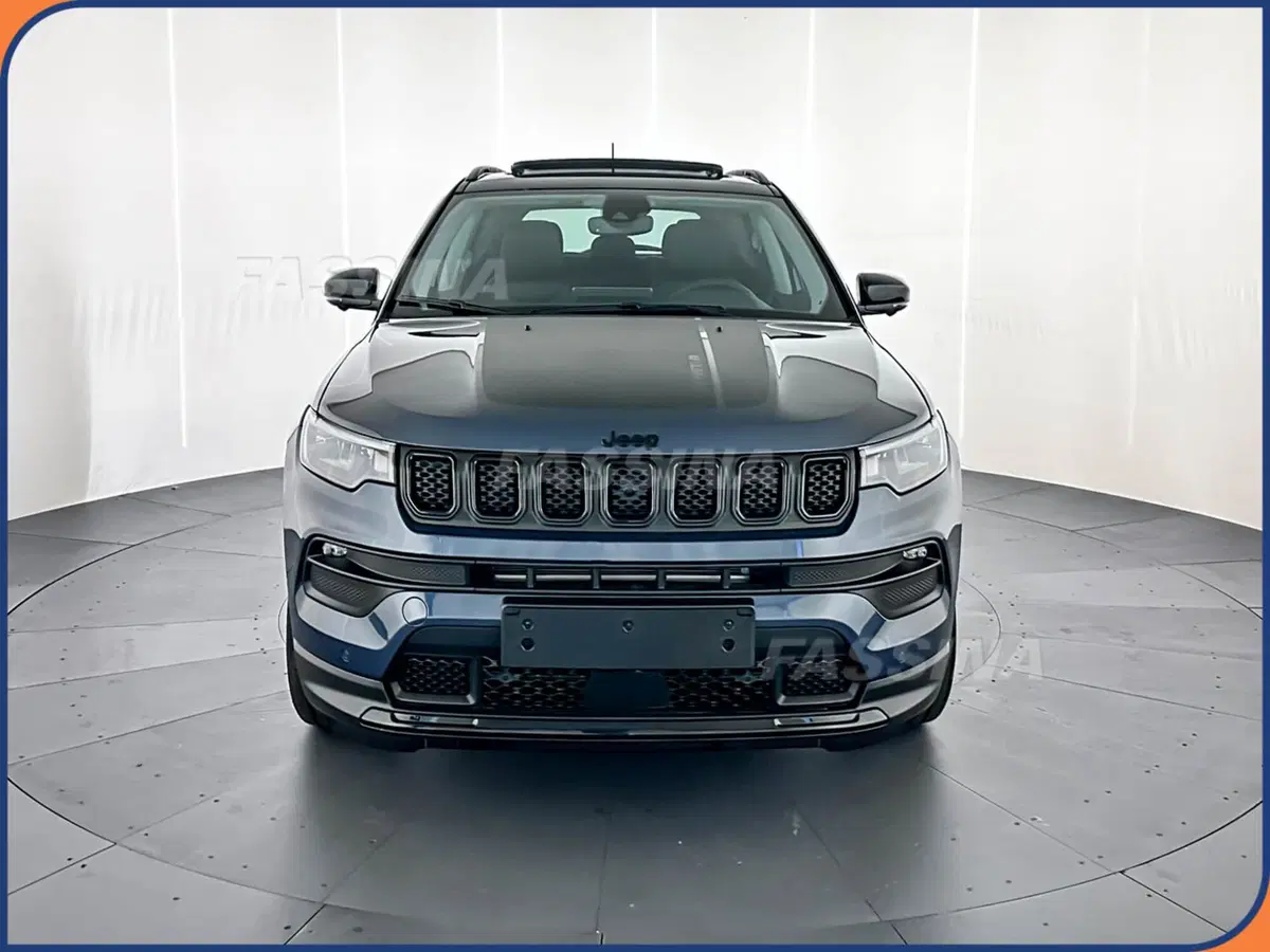 Jeep Compass nuova a Milano (2)