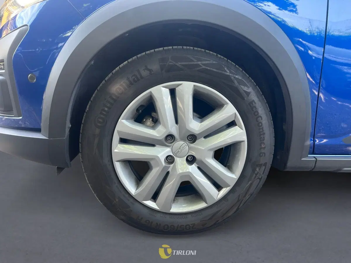 Dacia Sandero usata a Milano (16)