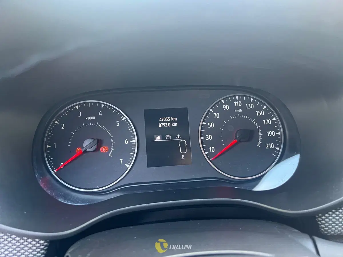 Dacia Sandero usata a Milano (5)