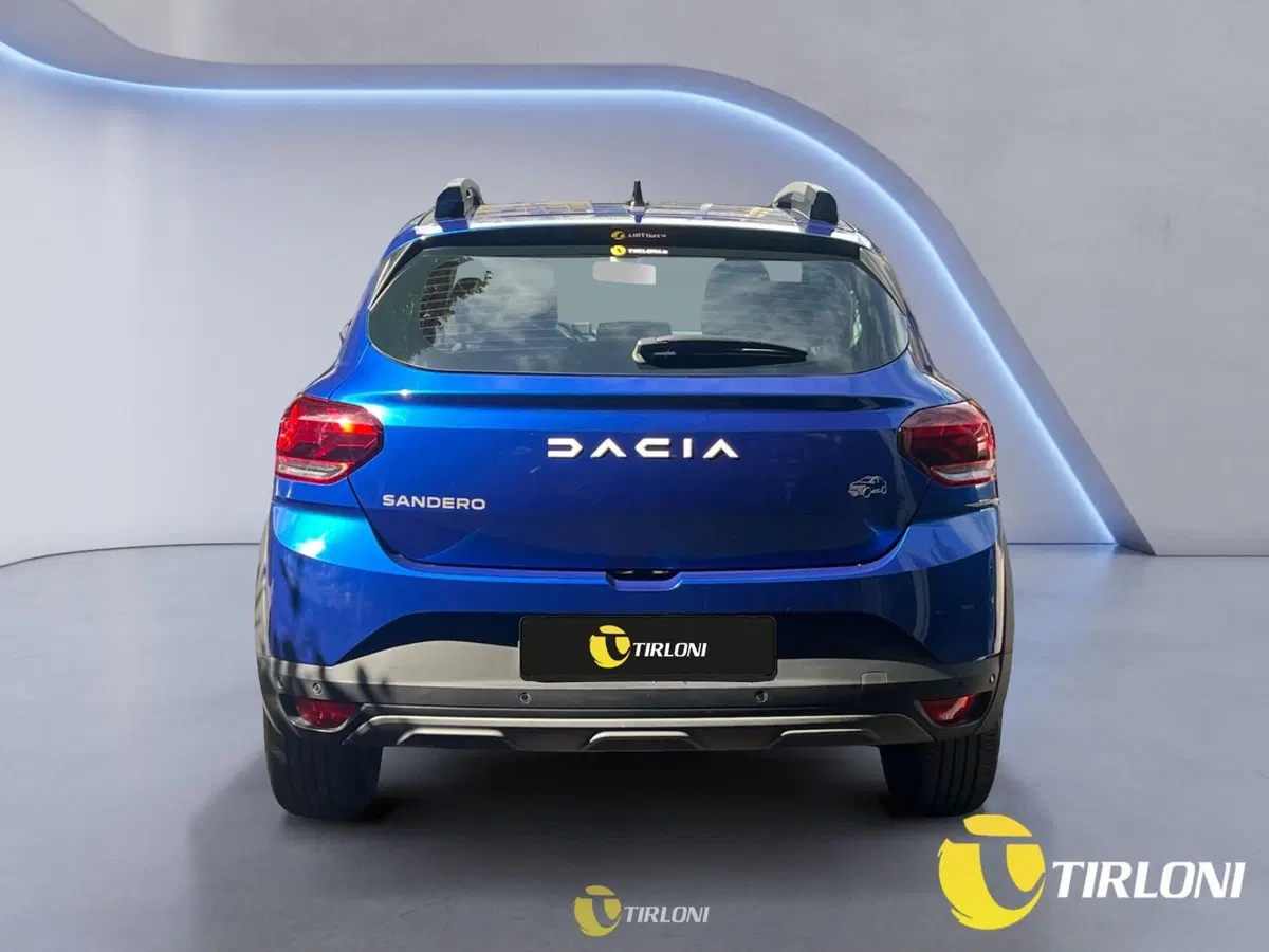 Dacia Sandero usata a Milano (7)