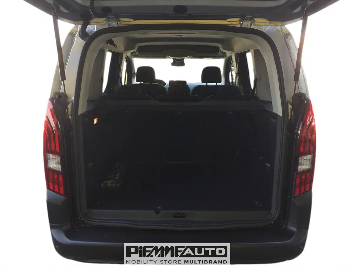 Peugeot Rifter nuova a Piacenza (20)