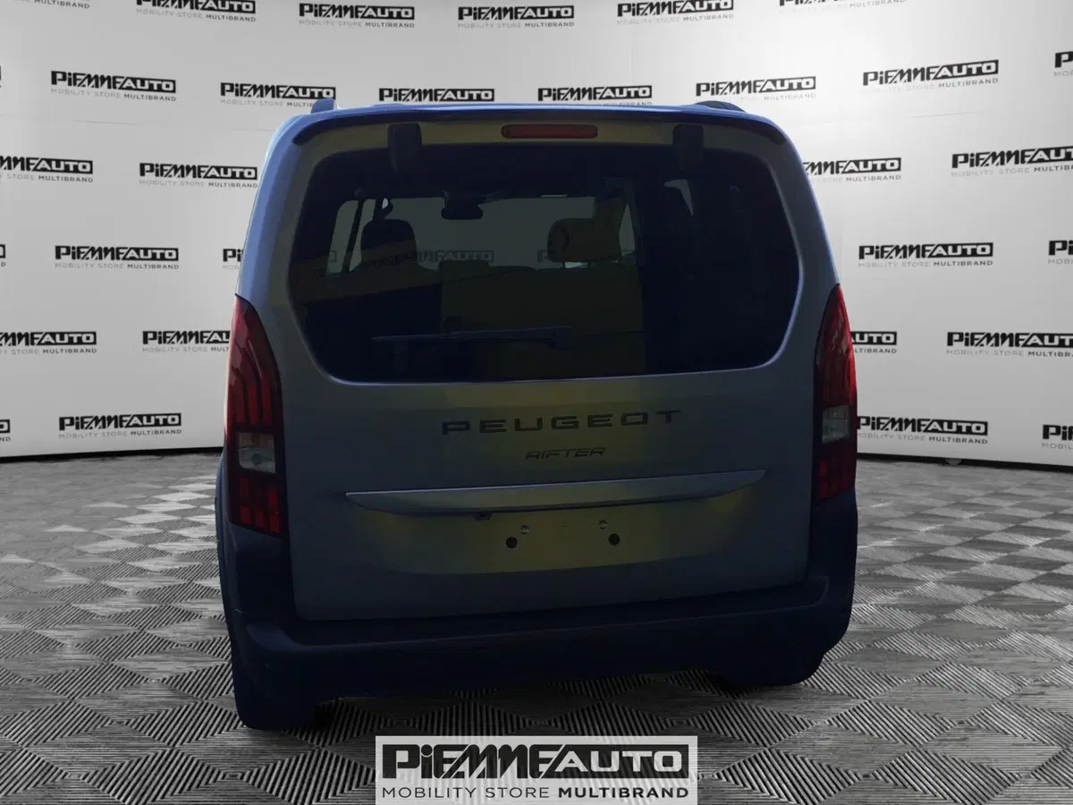 Peugeot Rifter nuova a Piacenza (4)