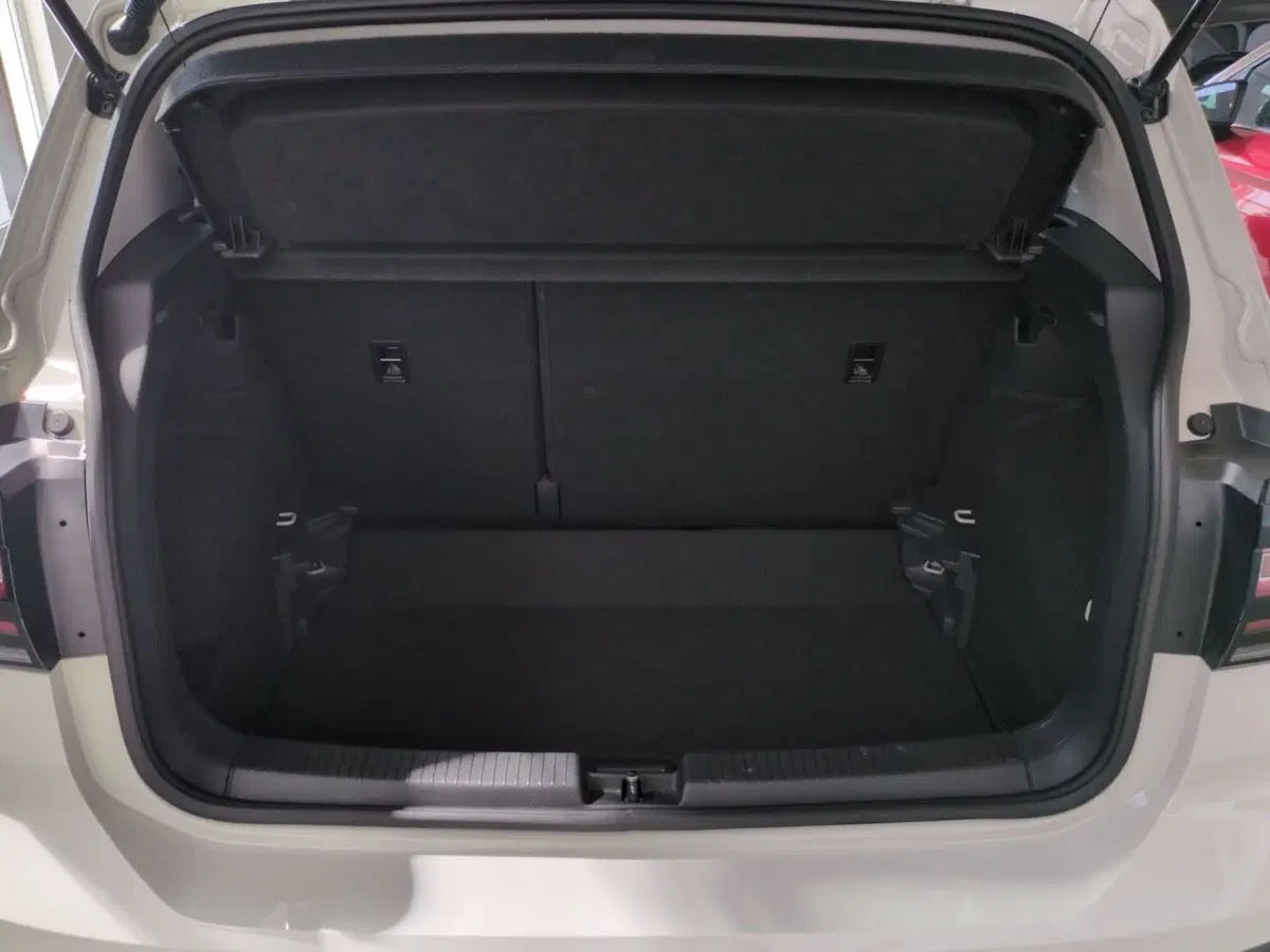 Volkswagen T-Cross usata a Agrigento (16)