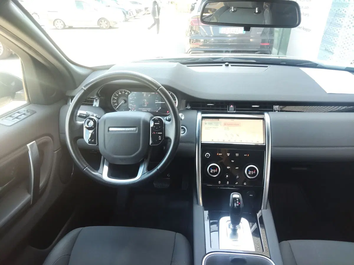 Land Rover Discovery Sport usata a Modena (7)