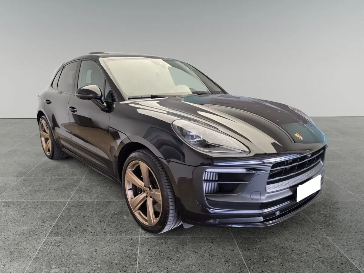 Porsche Macan usata a Bari (20)