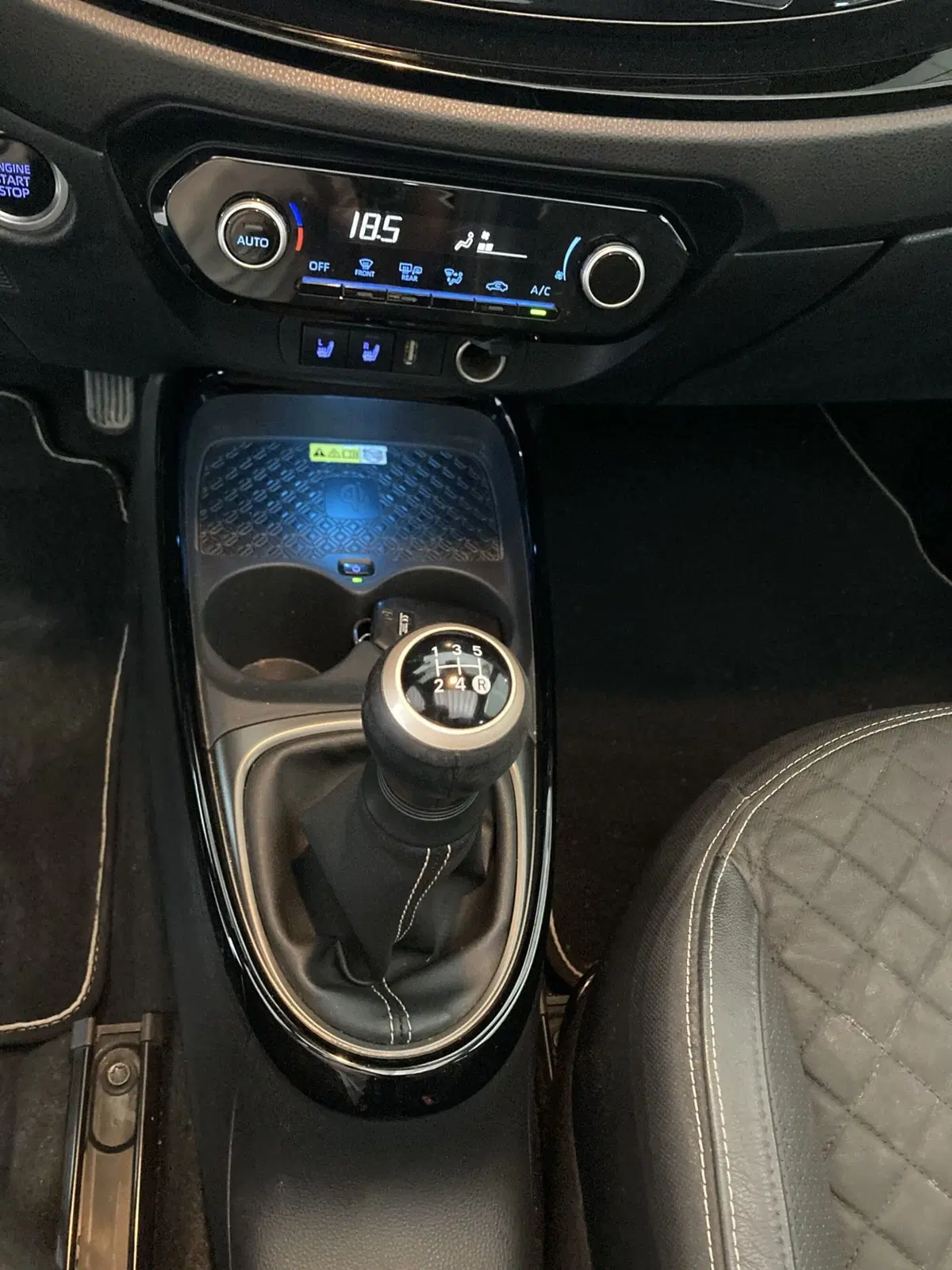 Toyota Aygo X usata a Barletta-Andria-Trani (16)