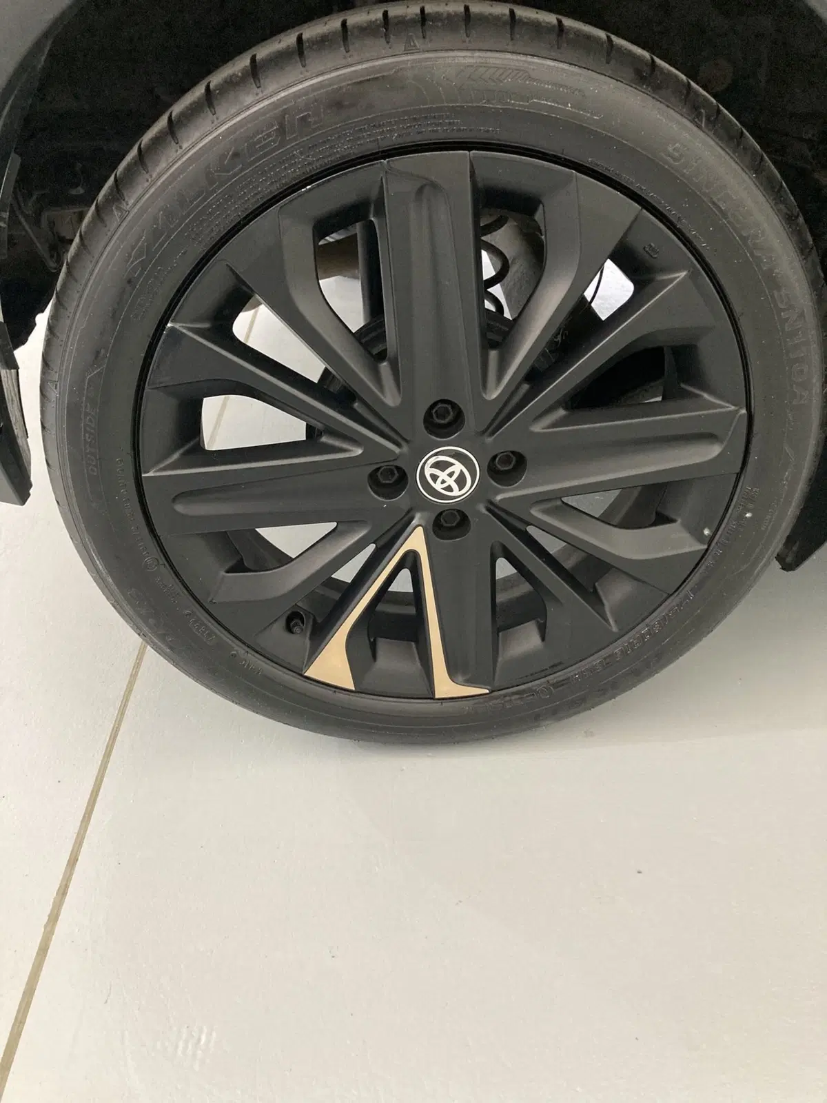 Toyota Aygo X usata a Barletta-Andria-Trani (20)