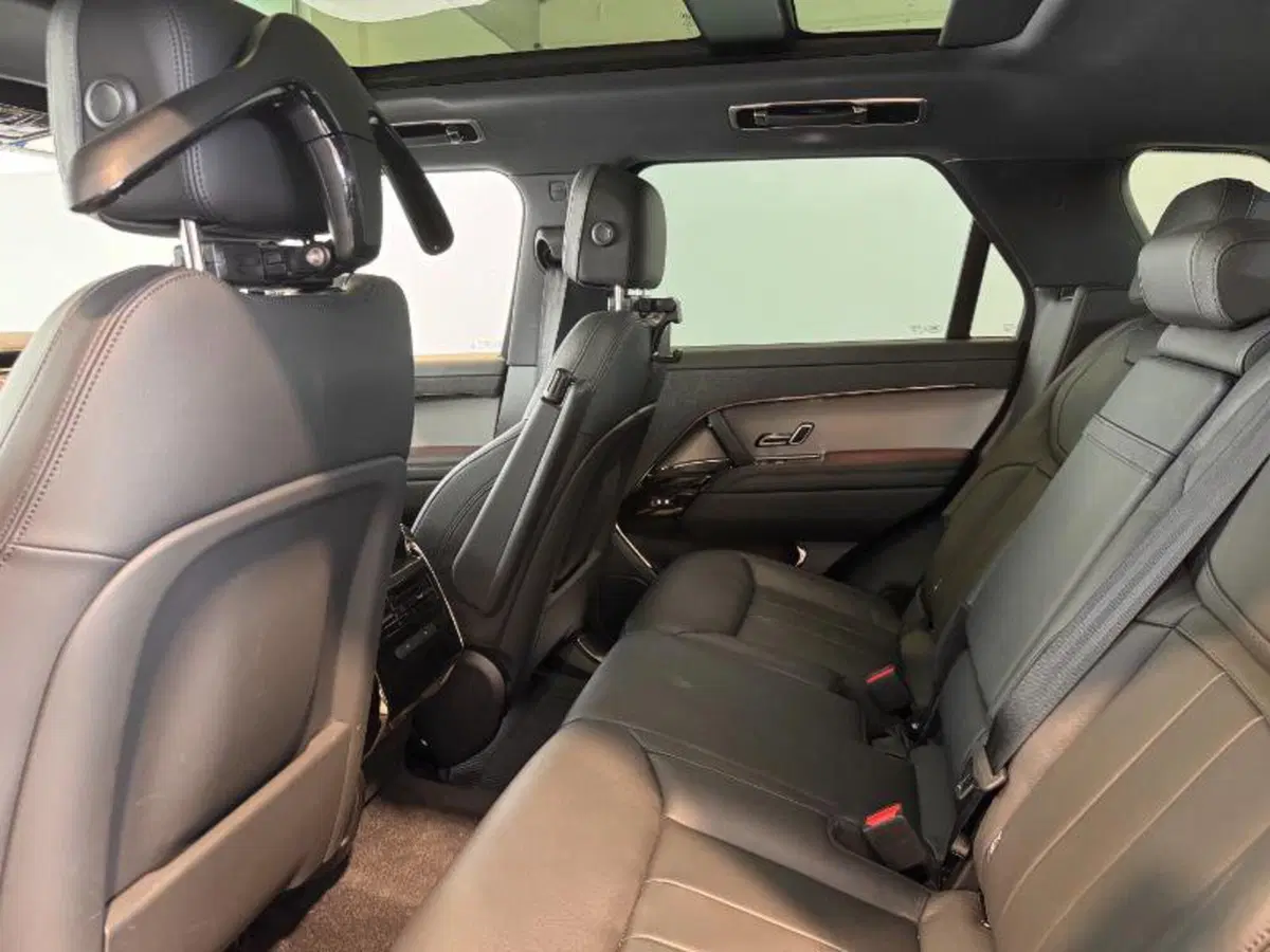 Land Rover Range Rover Sport usata a Venezia (13)