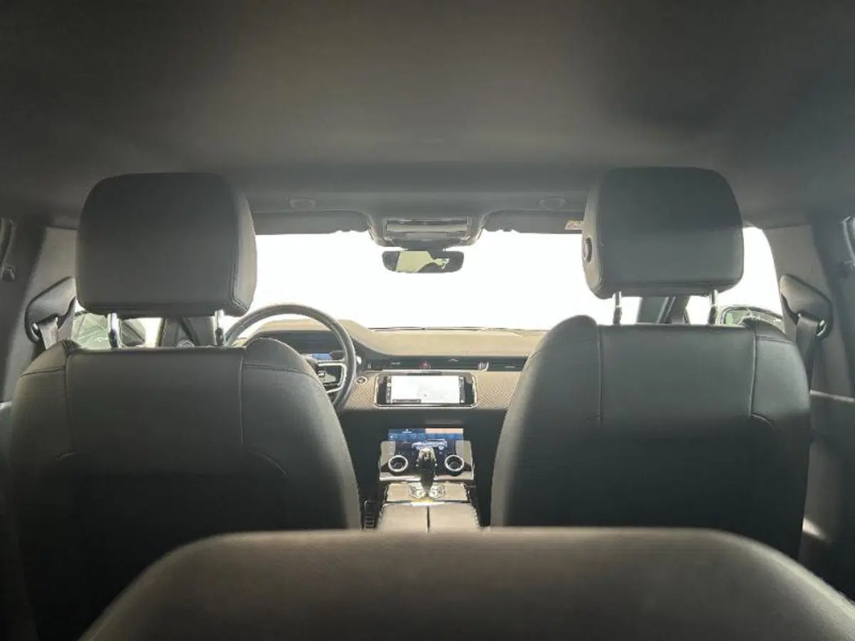 Land Rover Range Rover Evoque usata a Venezia (16)