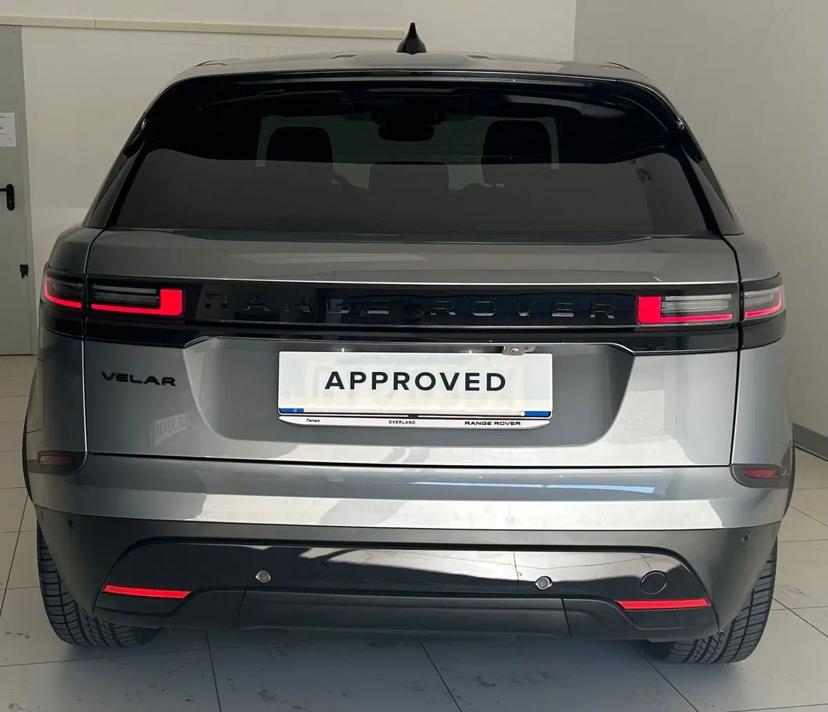 Land Rover Range Rover Velar usata a Ferrara (7)
